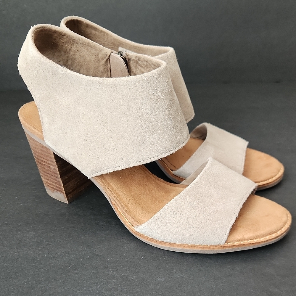 Toms Cream Suede Block Heel Sandals Size 9 - Picture 7 of 9